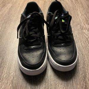 Black Nike Air Force’s.